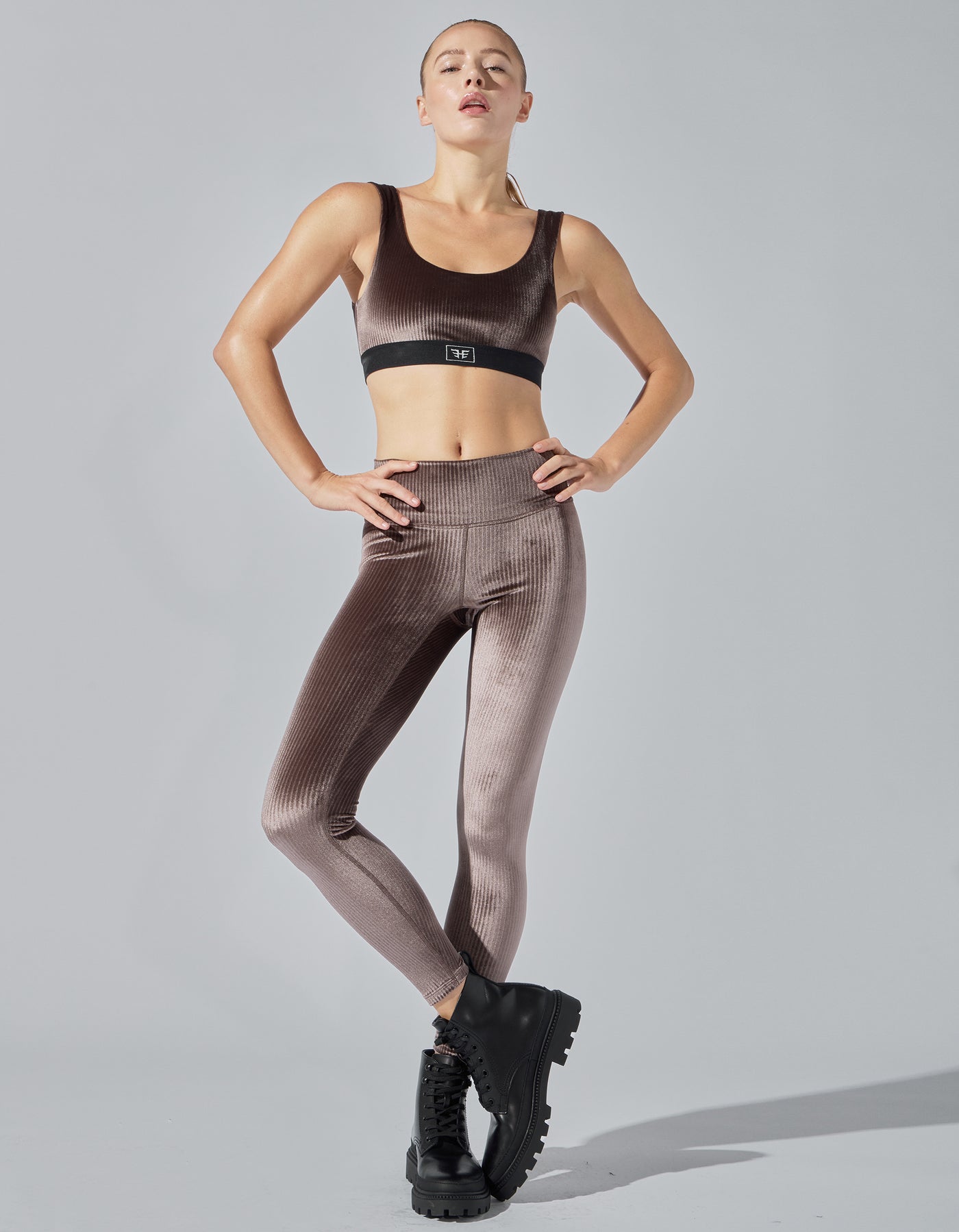 Ribbed Velvet Legging [ TAUPE VELVET ]