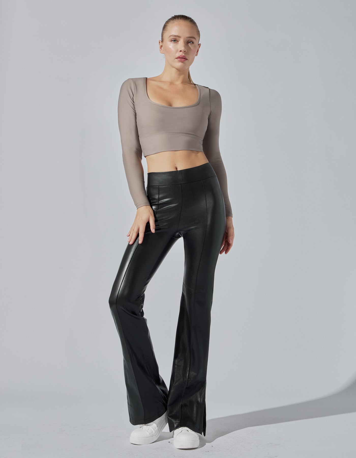 POWER PANTS [ BLACK LEATHER ]