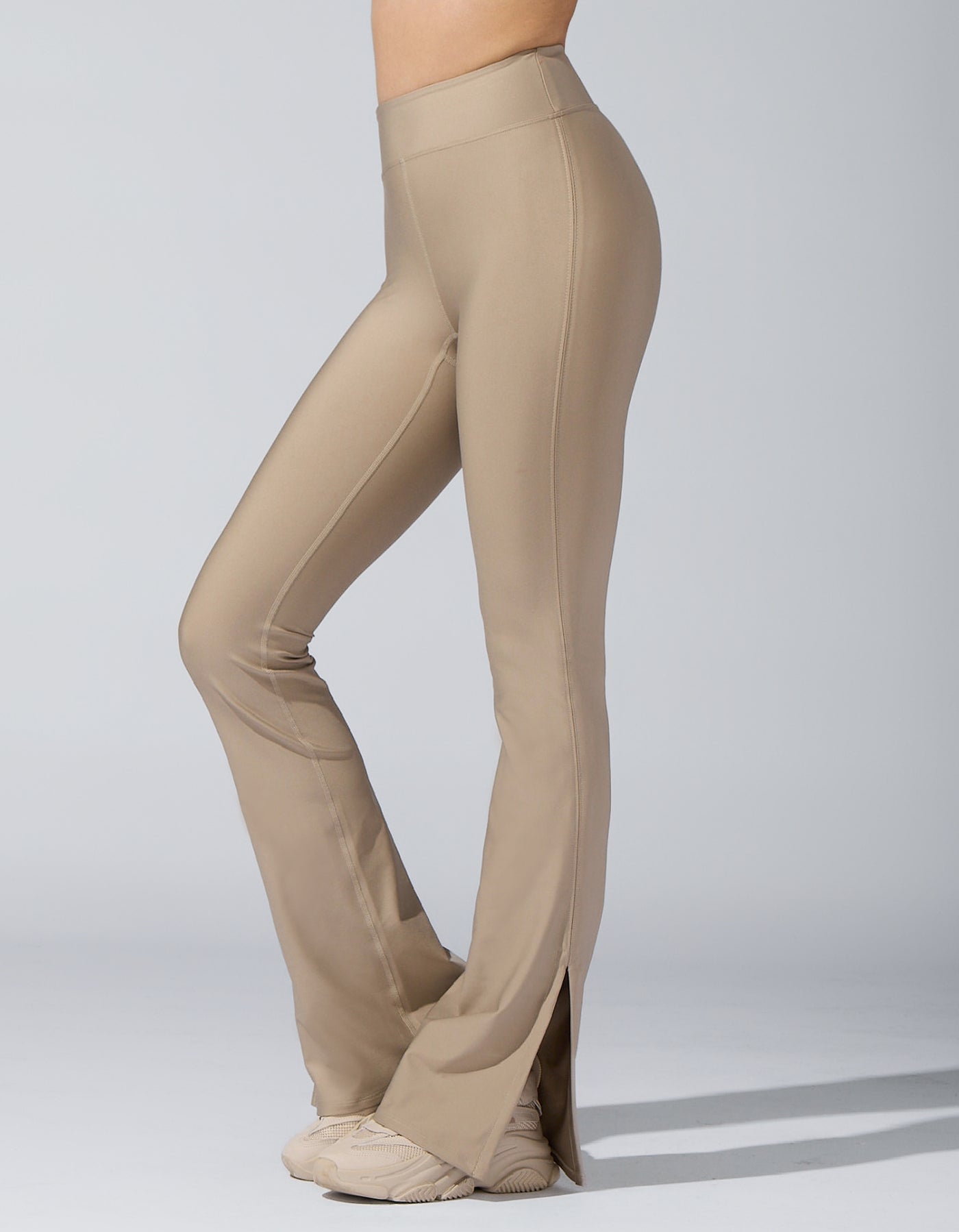 Slit Pants [Taupe]