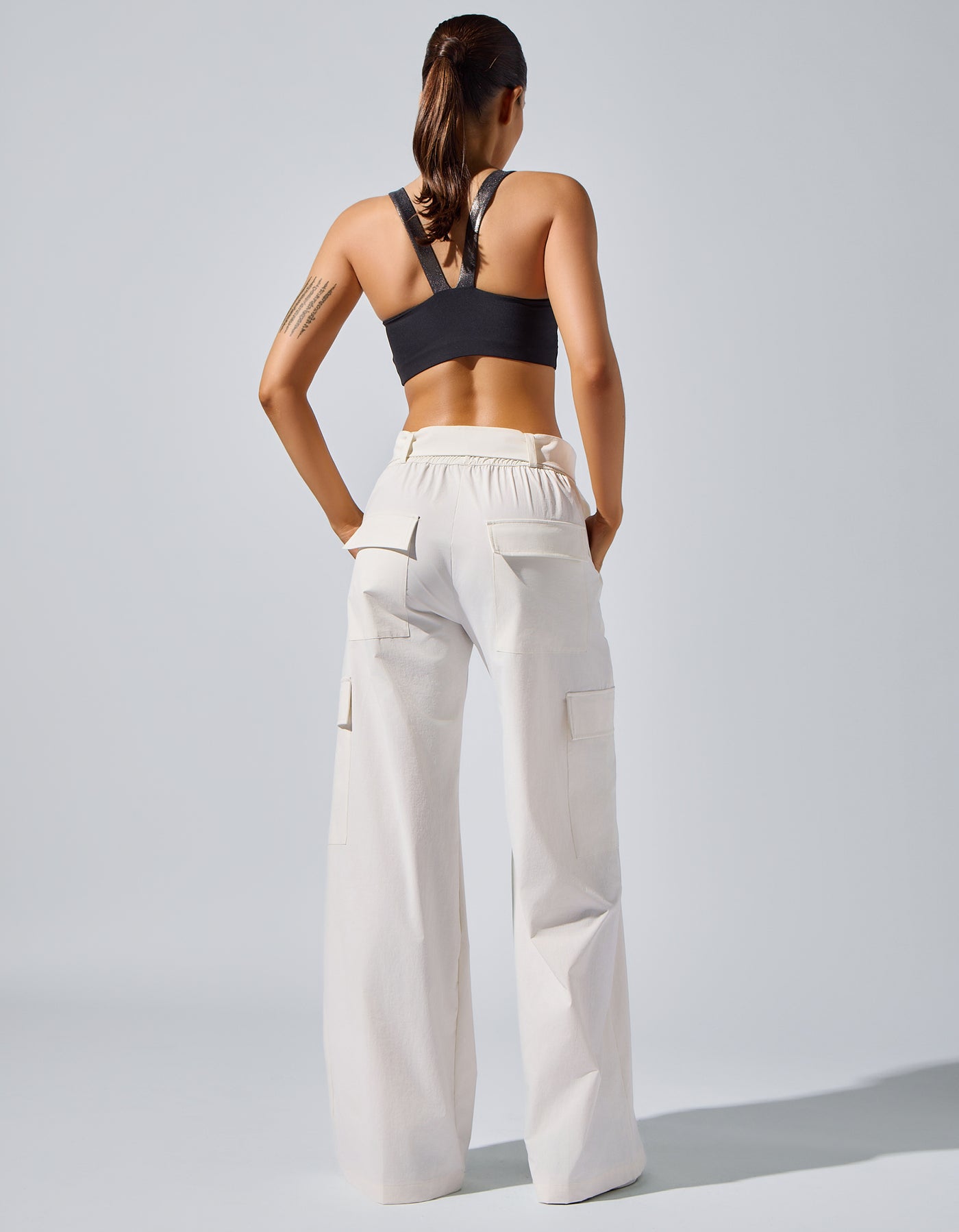 Ava Pant [White]