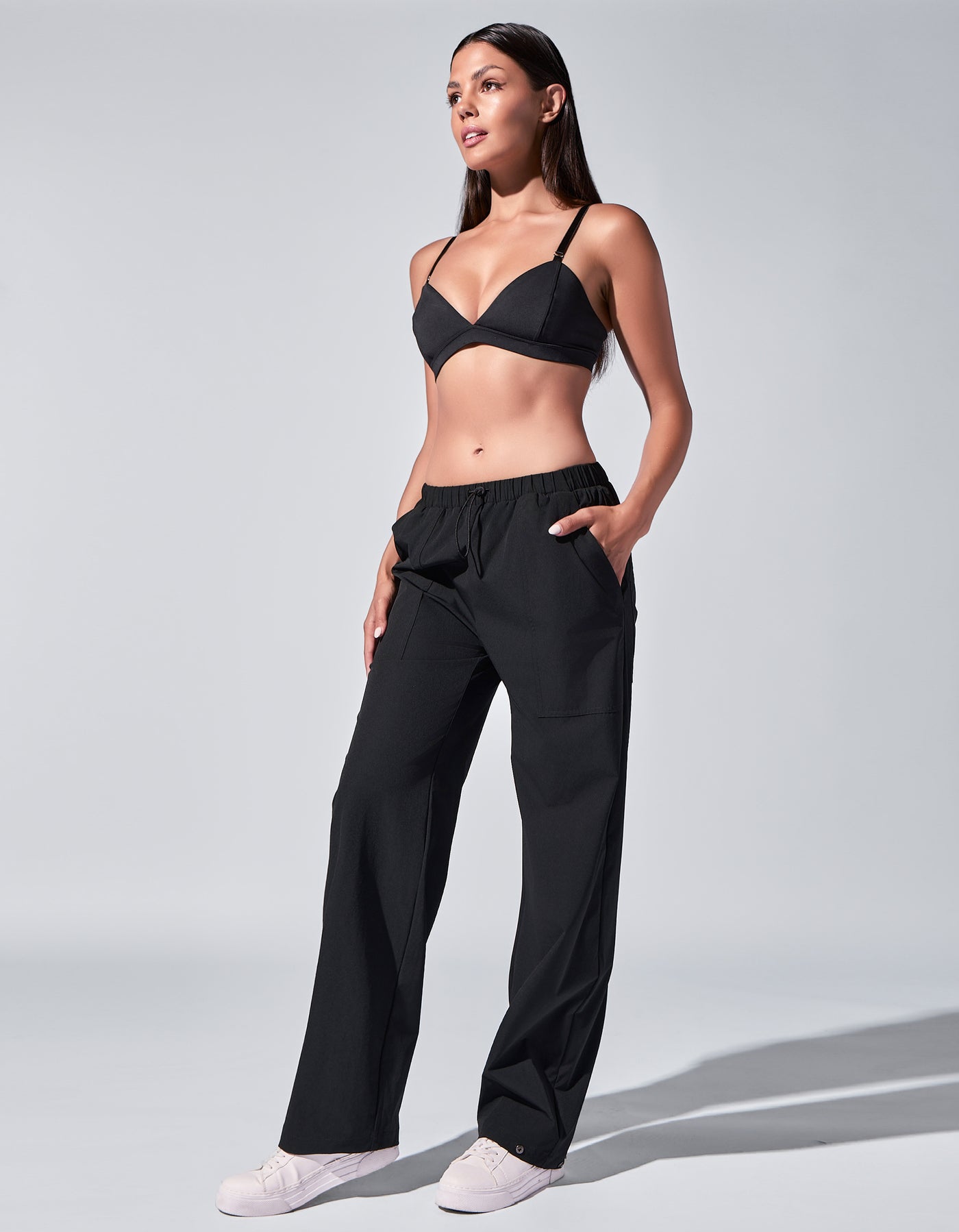 Pani Jogger [ Black ]